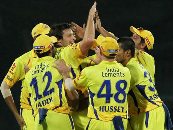 Chennai Super Kings (25 players, 9 overseas)