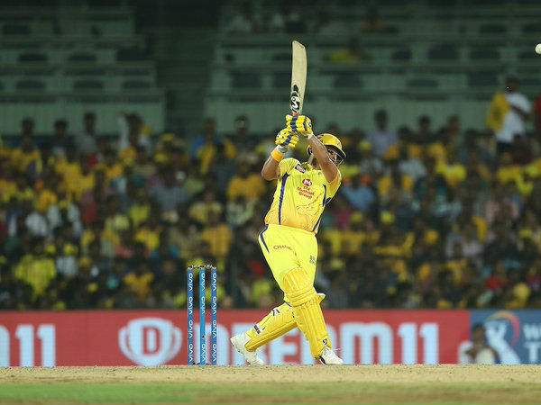 100 ಕ್ಯಾಚ್ಗಳ ಸರದಾರ