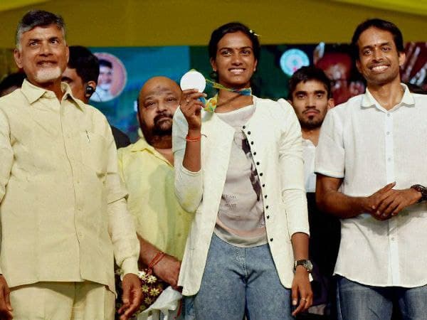ಬ್ಯಾಡ್ಮಿಂಟನ್ ಸ್ಪರ್ಧೆಯಲ್ಲಿ ಒಲಿಂಪಿಕ್ಸ್ ಬೆಳ್ಳಿ ಪದಕ ಗೆದ್ದಿರುವ ಏಕೈಕ ಆಟಗಾರ್ತಿ ಸಿಂಧು