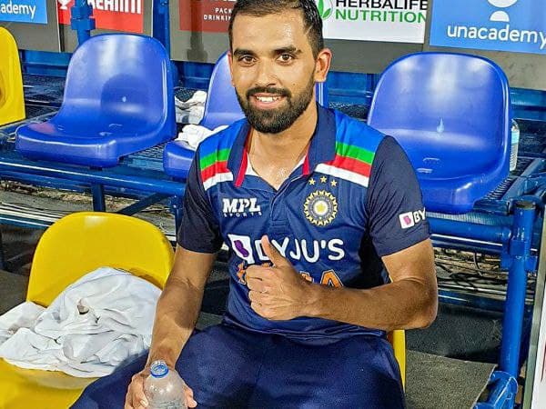 ತಮ್ಮ ತಂಡದ ಆಟಗಾರರಿಗೆ ವರ್ಷದ ಆರಂಭದಲ್ಲಿಯೇ ಗೆಳತಿಯನ್ನು ಪರಿಚಯಿಸಿದ್ದರು ದೀಪಕ್ ಚಹಾರ್