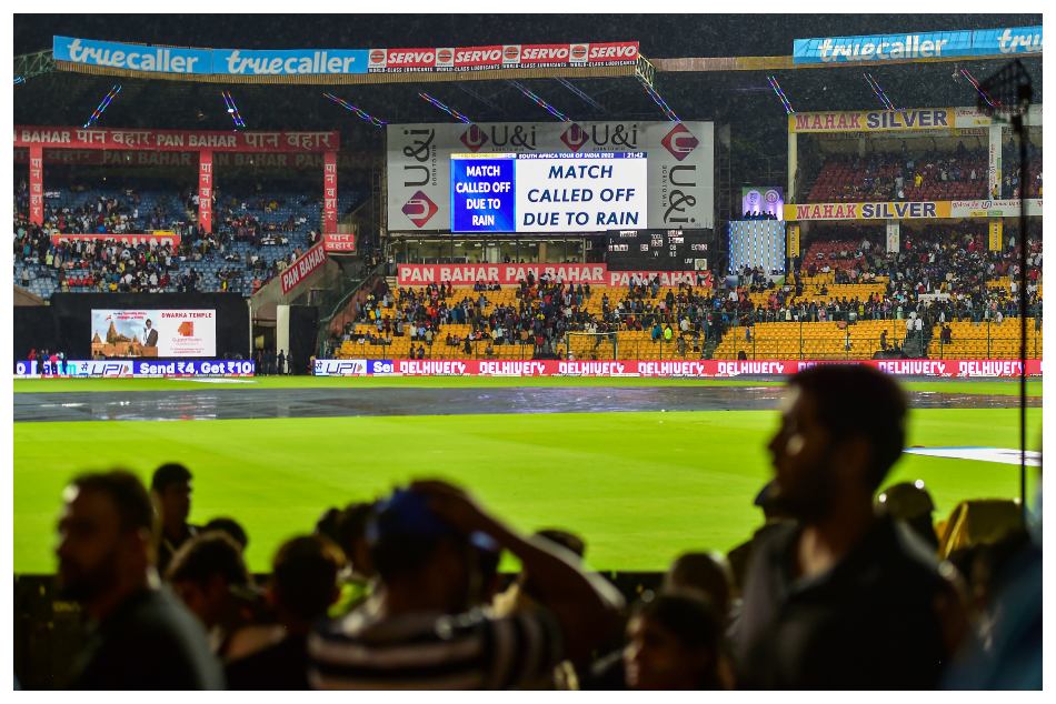 ಟಿಕೆಟ್ನ ಶೇಕಡಾ 50ರಷ್ಟು ಮೊತ್ತ ಮರುಪಾವತಿ