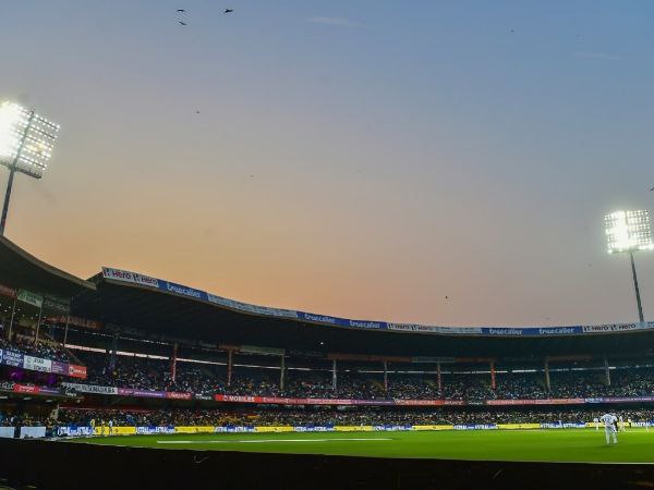 ಎರಡು ಕ್ರೀಡಾಂಗಣಗಳಲ್ಲಿ ಪಂದ್ಯಗಳ ಆಯೋಜನೆ