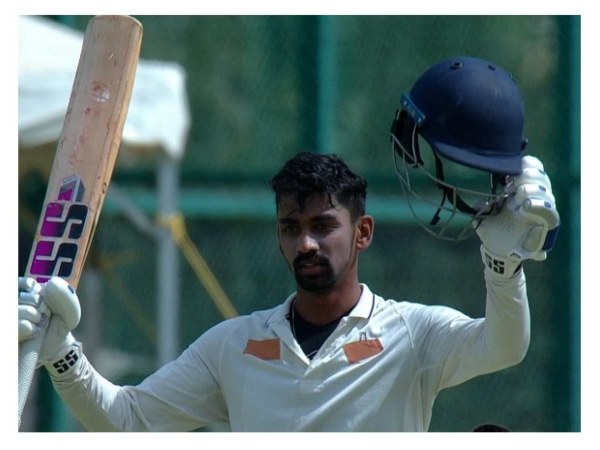 ಮೊದಲ ಇನ್ನಿಂಗ್ಸ್ನಲ್ಲಿ ಹಿನ್ನಡೆ ಅನುಭವಿಸಿದ್ದ ವೆಸ್ಟ್