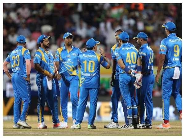ಇತ್ತಂಡಗಳ ಸಂಪೂರ್ಣ ಸ್ಕ್ವಾಡ್