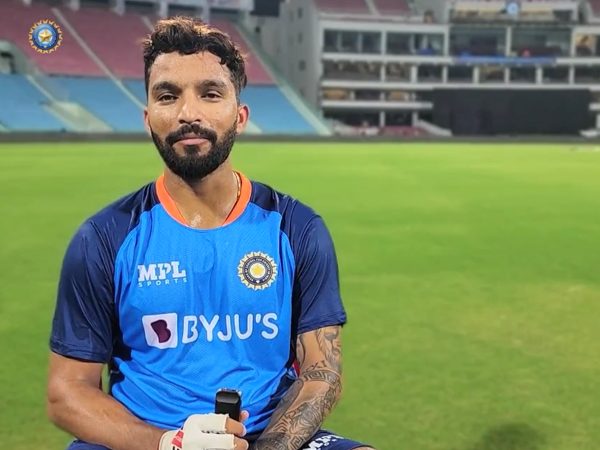 ಆರ್ಸಿಬಿ ಸ್ಟಾರ್ ಆಟಗಾರ ರಜತ್ ಪಾಟಿದಾರ್ ಚೊಚ್ಚಲ ಪಂದ್ಯ