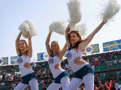Tremors Felt Dd Csk Ipl 2015 Match Host City Raipur Former Cricketers Tweet