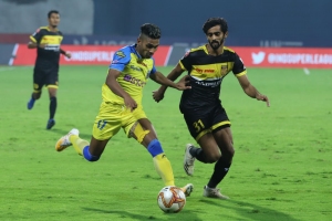 ಐಎಸ್‌ಎಲ್: ಹೈದರಾಬಾದ್‌ ಎದುರು ಗೆದ್ದು ಬೀಗಿದ ಕೇರಳ ಬ್ಲಾಸ್ಟರ್ಸ್‌